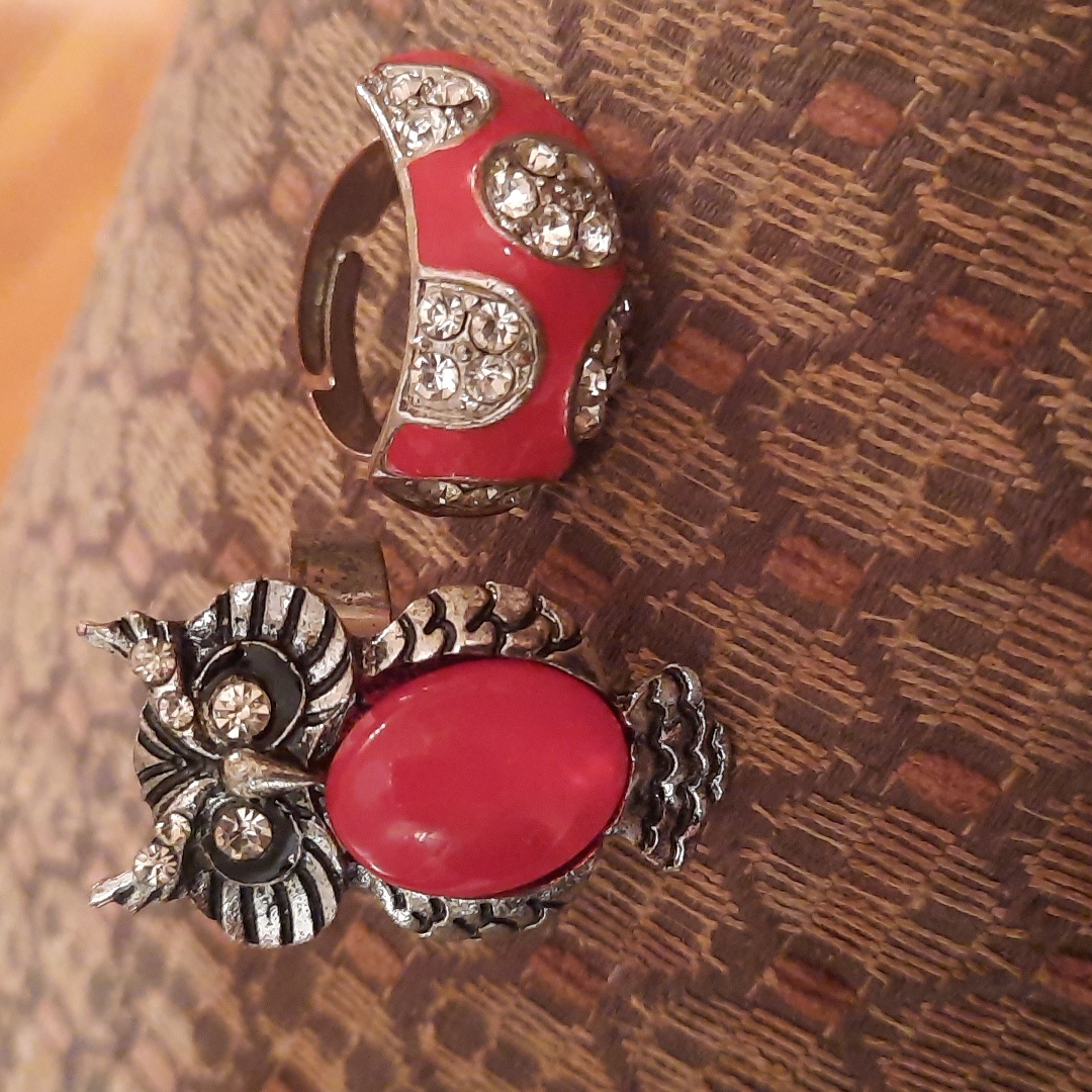 2 Costume Jewelry Rings